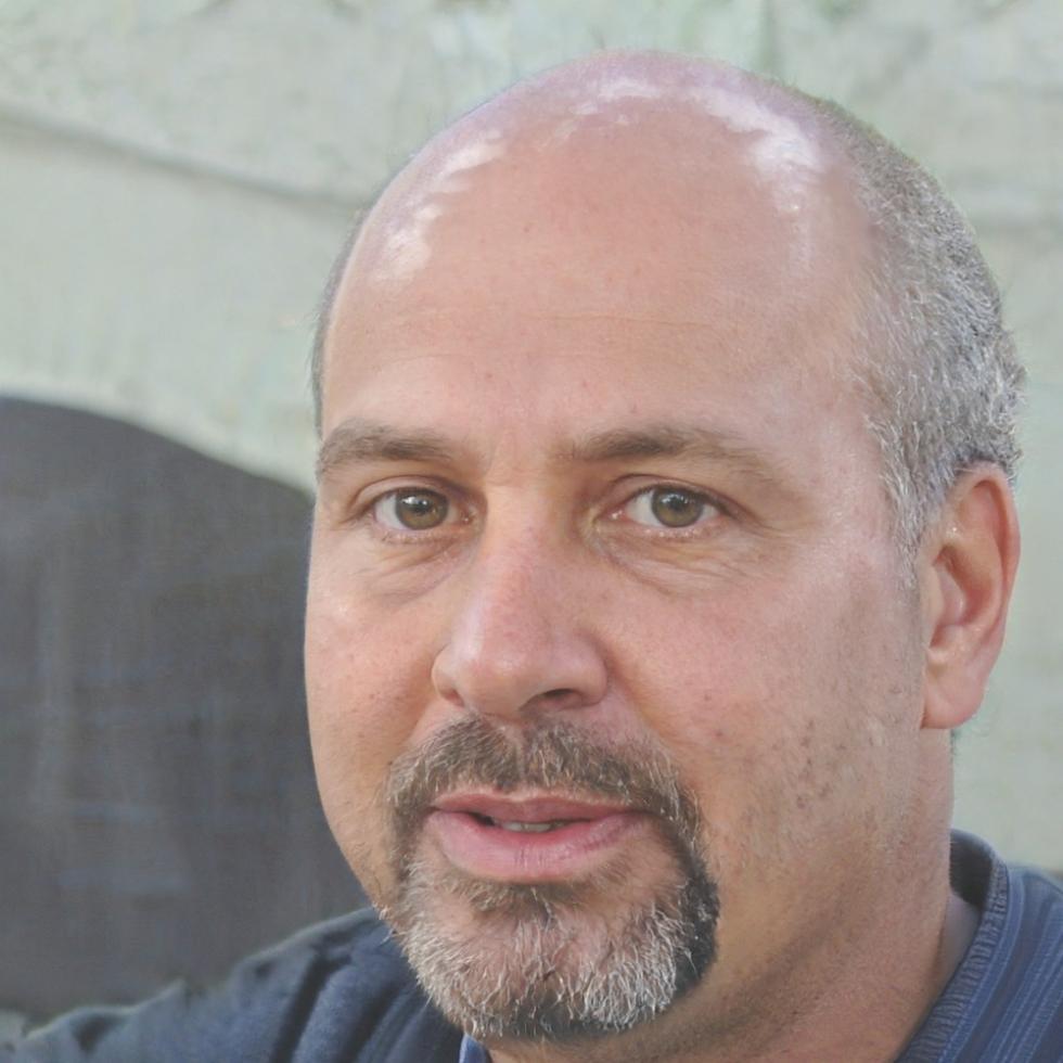 Lâm Hoàng Quân, Director of Financial Education